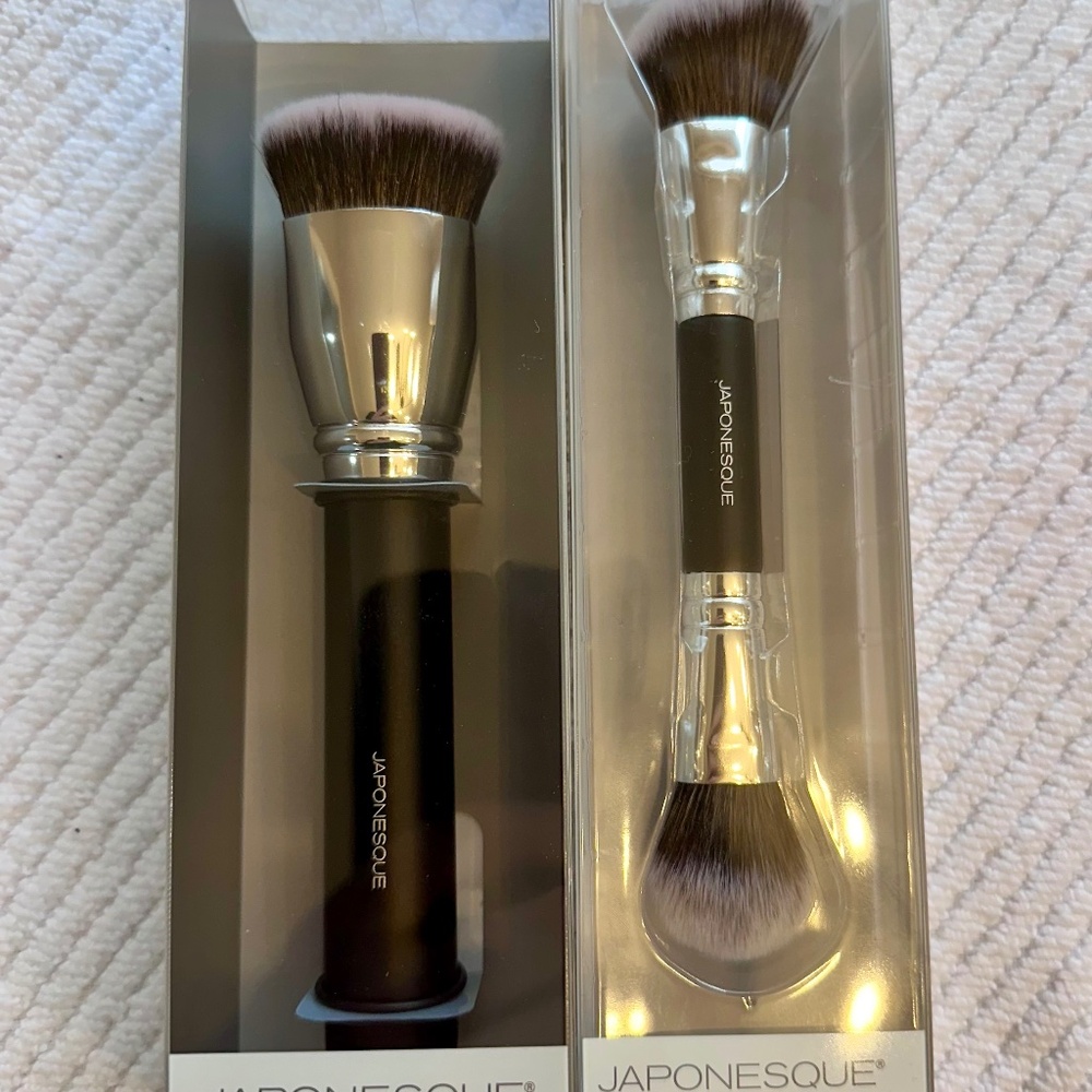 JAPONESQUE Makeup Brush Bundle NIB Foundation + Blush Sculpt
